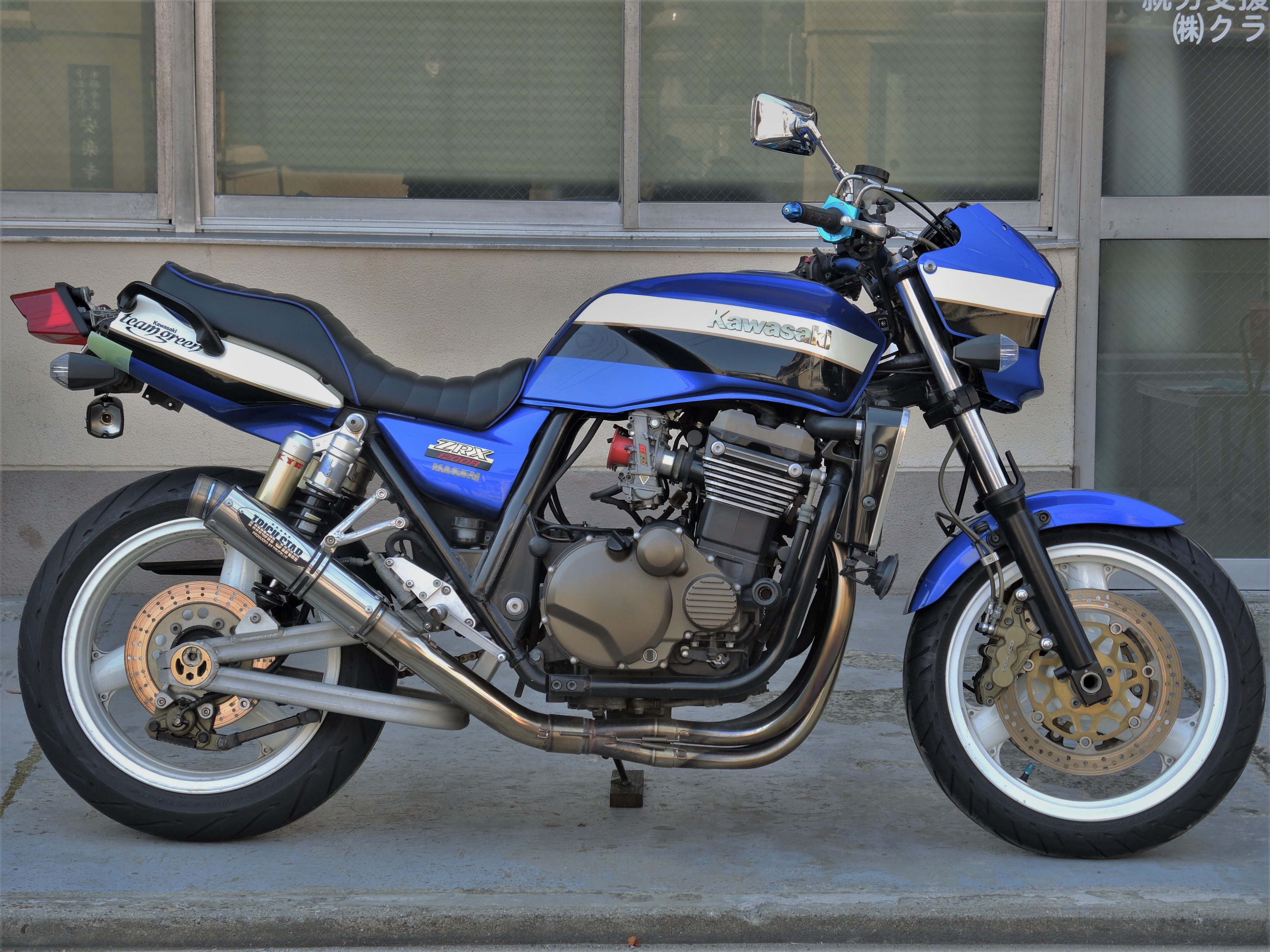 ZRX1200R